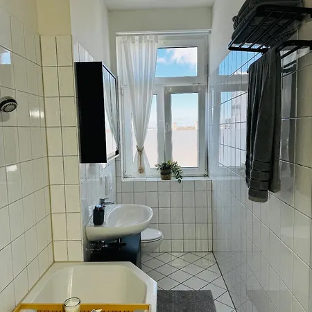 Altstadtnest - Stadtzentrum! Grosses & Stylisches Mit Boxspringbett & Smart-tv *