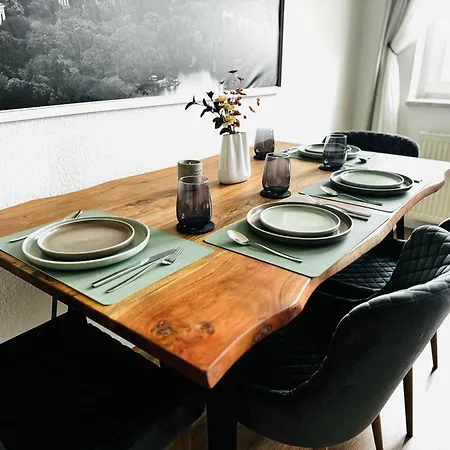Appartement Altstadtnest - Stadtzentrum! Grosses & Stylisches Mit Boxspringbett & Smart-tv *
