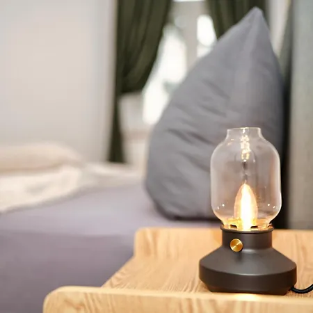 Altstadtnest - Stadtzentrum! Grosses & Stylisches Mit Boxspringbett & Smart-tv *