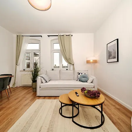 Altstadtnest - Stadtzentrum! Grosses & Stylisches Mit Boxspringbett & Smart-tv